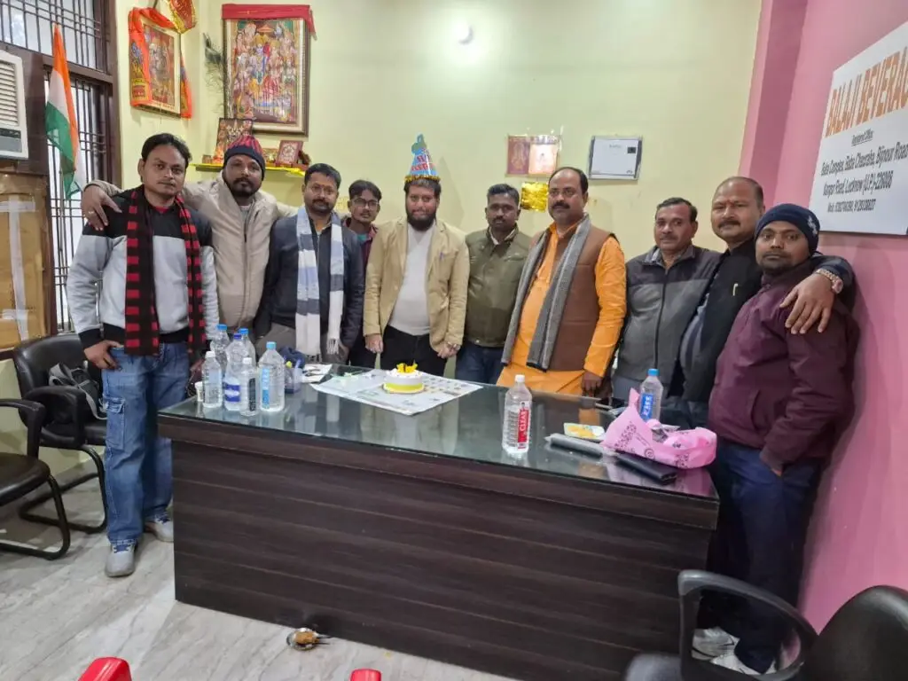 राजधानी प्रेस क्लब के वरिष्ठ उपाध्यक्ष धर्मेन्द्र तिवारी का जन्मदिन धूमधाम से मनाया गया 7 WhatsApp Image 2026 01 05 at 4.50.45 PM 1