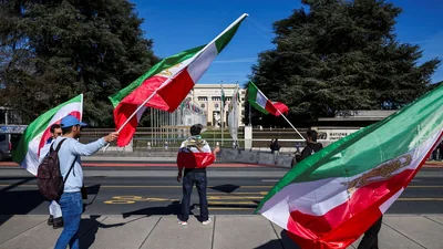 जैसे ही अमेरिका ने ईरान पर सैन्य दबाव बढ़ाया, इराकी सशस्त्र समूह संघर्ष के लिए तैयार हो गया