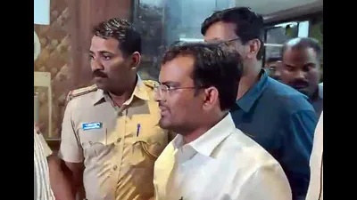 Karnataka Lokayuktha police take BJP MLA Chandru L 1771788945552