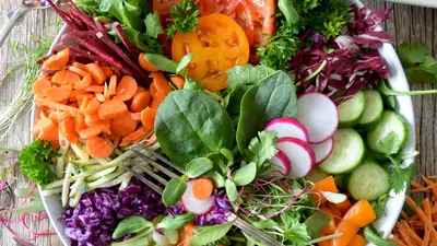 27 वर्षों के अनुभव वाले चिकित्सक फैटी लीवर रोग को ठीक करने के लिए 3 सब्जियों और पूरकों की सलाह देते हैं