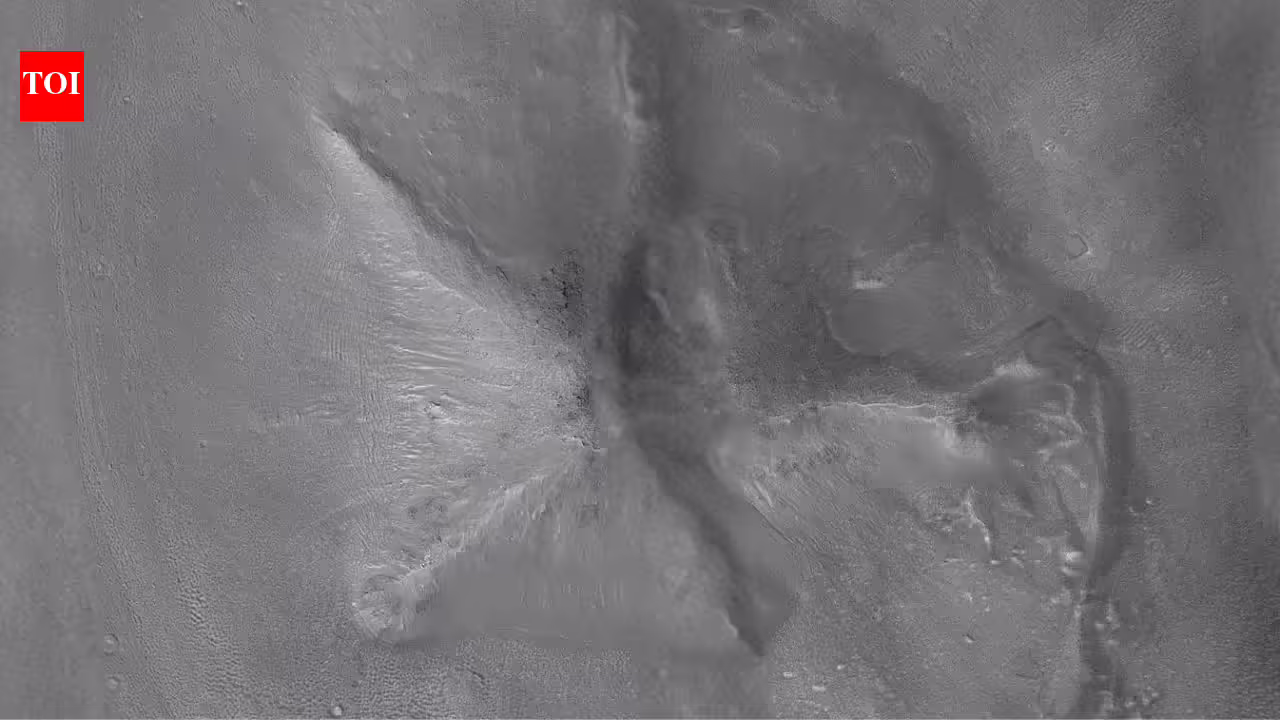 मंगल ग्रह पर ‘तीन-तरफा पिरामिड’ क्यों हो रहा है वायरल; जानिए क्या कहते हैं विशेषज्ञ |