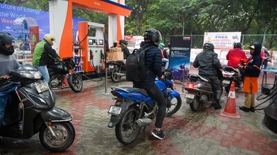 दिल्ली, मुंबई, बेंगलुरु में शहर-वार ईंधन दरों की जाँच करें भारत समाचार