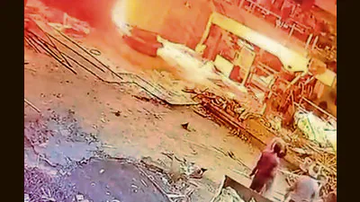 A CCTV grab of the explosion at the knitw ear fact 1774200956499