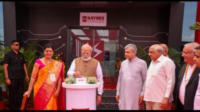 मोदी ने गुजरात के साणंद में सेमीकंडक्टर विनिर्माण सुविधा का उद्घाटन किया| भारत समाचार