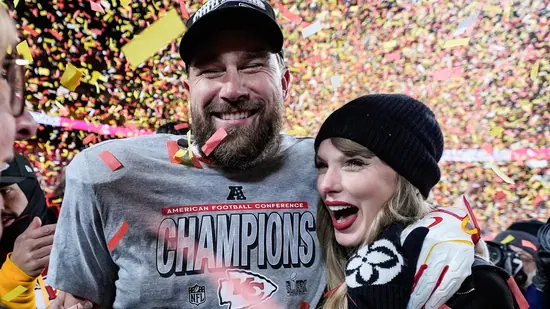 ट्रैविस केल्स, टेलर स्विफ्ट की शादी की जानकारी लीक? अंदरूनी सूत्र का कहना है कि जोड़े का बड़ा दिन चीफ़ शेड्यूल से जुड़ा हुआ है