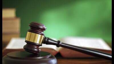 कोर्ट ने पुलिस से कहा: पूर्व विधायक के खिलाफ जांच तेज करें