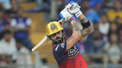1777379559 virat kohli