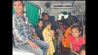 A government ambulance carrying 17 people includi 1777050210539