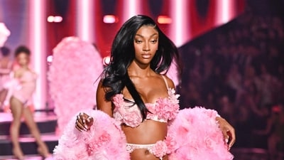 APTOPIX 2025 Victoria s Secre 1777440494750 1777440495008