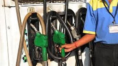 Authorities reiterated that stocks of petrol and d 1777042047816