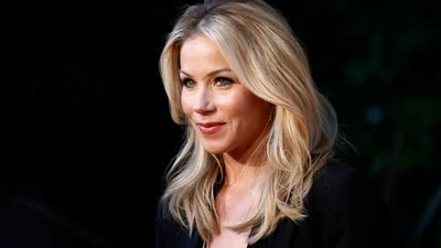 Books Christina Applegate 2 1776736692721 1776736700263