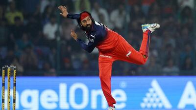 Krunal Pandya in action against Delhi Capitals R 1777395417143