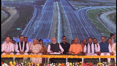 Prime Minister Narendra Modi inaugurates the Ganga 1777477494247
