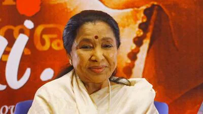 Singer Asha Bhosle in Mumbai AP File 1775996772882