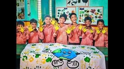 Students at a UP govt school relay their message o 1776875730873