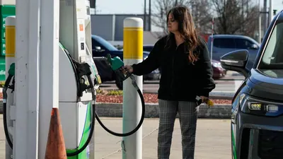 मूल अमेरिकी स्वामित्व वाले गैस स्टेशन ईरान युद्ध के दौरान ऊंची कीमतों से राहत प्रदान करते हैं