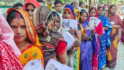 Women voters wait in a queue cast their vote fo 1775878001262 1775878001413