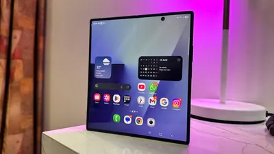 iPhone Fold 1775471325185 1775471325438