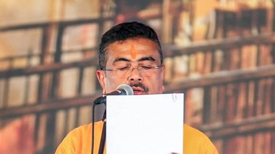 प्रोसेनजीत चटर्जी, जीत, ममता शंकर पश्चिम बंगाल के नए मुख्यमंत्री सुवेंदु अधिकारी के शपथ ग्रहण समारोह में शामिल हुए