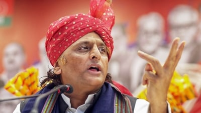 ‘बाजार में हलचल मच जाएगी’: अमेरिका-ईरान युद्ध के बीच पीएम मोदी की ईंधन बचत अपील पर अखिलेश यादव
