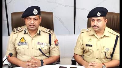 Agra police commissioner Deepak Kumar left with 1777647059933