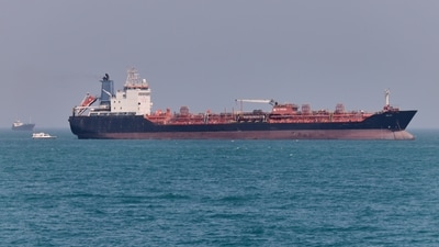 Iran War Strait of Hormuz 3 1777896566312 1777896578388