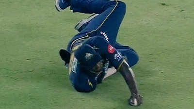 Jason Holder catch 1777619060054 1777619067079