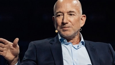 Jeff Bezos 1763446077141 1763446077669 1779355760336 4b65893e ff4e 41e7 af40 aed76ee2bd5e
