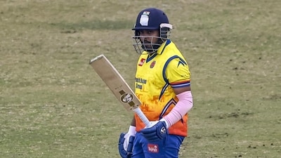 Maharashtra s Prithvi Shaw celebrates his half cen 1778289138153 1778289144576
