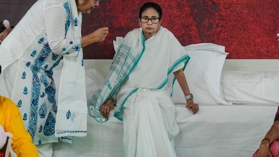 ममता बनर्जी: गंभीर सड़क सेनानी का उत्थान और पतन