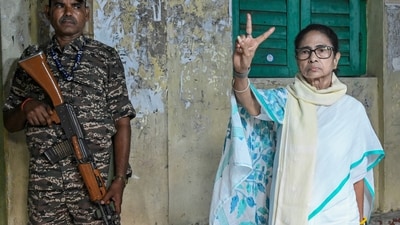 मतगणना केंद्रों पर रहें: बंगाल चुनाव में भाजपा की बढ़त के बीच ममता बनर्जी का एसओएस संदेश