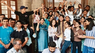 Students of Deccan Education Society celebrate aft 1778265586446 1778277868581