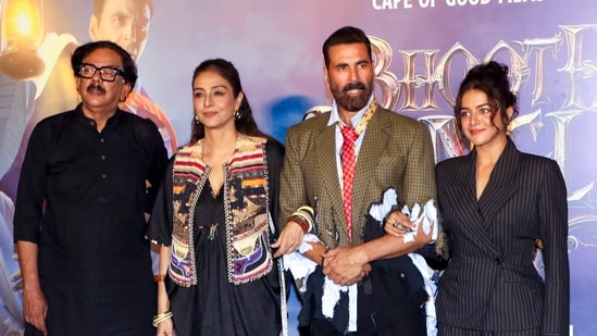 Tabu Akshay Kumar 1777689334147 1777689334406