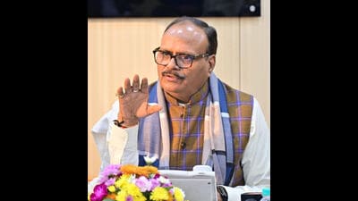 UP deputy CM Brajesh Pathak and his entourage were 1779729352530