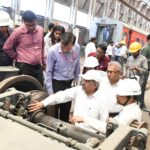 पूर्वोत्तर रेलवे के महाप्रबंधक श्री उदय बोरवणकर ने ऐशबाग कोचिंग डिपो का किया गहन निरीक्षण, सुरक्षा एवं यात्री सुविधाओं को सर्वोच्च प्राथमिकता देने के निर्देश 10 WhatsApp Image 2026 05 18 at 7.40.46 PM