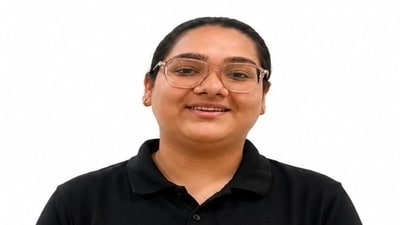 स्मार्ट प्लानिंग से 99.6% स्कोर तक: कानपुर की सोनाक्षी गोयल ने अपनी सीबीएसई कक्षा 12 की सफलता की कहानी और अध्ययन युक्तियाँ साझा कीं