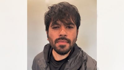 कॉकरोच जनता पार्टी के बोस्टन-शिक्षित संस्थापक अभिजीत डुपके कौन हैं?