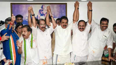 congress on edge as kerala cm race enters crucial phase