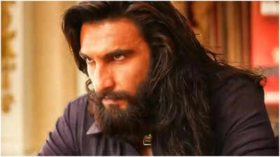 धुरंधर 2 पूर्ण मूवी कलेक्शन: ‘धुरंधर 2’ बॉक्स ऑफिस कलेक्शन दिन 44: रणवीर सिंह की फिल्म ने 1785 करोड़ रुपये से अधिक की कमाई की, जबकि रितेश देशमुख की ‘राजा शिवाजी’ ने शुक्रवार को बढ़त बना ली।