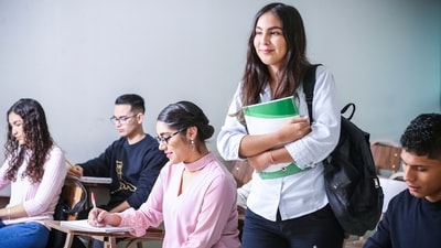 photo 1571260899304 425eee4c7efc 1778049697312 1778049704916
