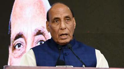 हमने अपनी शर्तों पर ‘ऑपरेशन सिन्दूर’ रोका, लंबी लड़ाई के लिए तैयार: राजनाथ सिंह; कहते हैं, ‘सुदर्शन वायु रक्षा अनुकरणीय एआई अनुप्रयोग का एक प्रमुख उदाहरण है’ | भारत समाचार