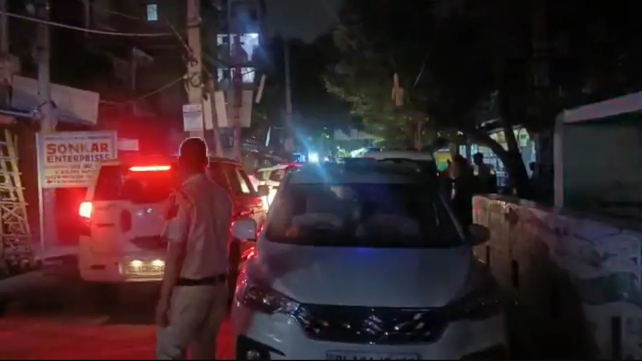 दिल्ली में 10वीं मंजिल की बालकनी से गिरकर 5 साल की बच्ची की मौत: पुलिस