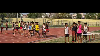 Athletes in action during a training session in Me 1782761400653