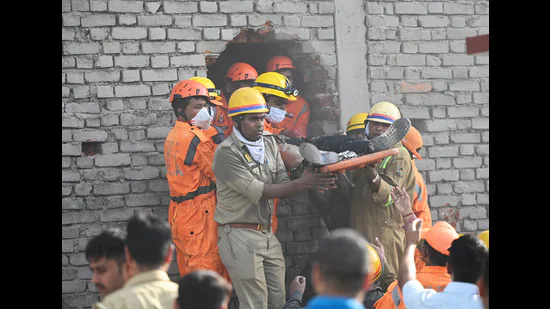 Firefighters and the SDRF team recovered the stude 1782157933249