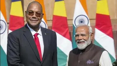 Prime Minister Narendra Modi with President of Sey 1782395039406