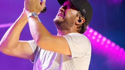 US CMA FEST 2026 DAY FOUR 26 1782228929052 1782228948324 8b0f6df2 263b 43e0 b4f4 d02cffe5065e