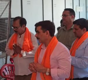 आवास विकास परिषद मुख्यालय में विशाल भंडारे का आयोजन, आवास आयुक्त डॉ. बलकार सिंह ने की पूजा-अर्चना 3 WhatsApp Image 2026 06 23 at 7.35.20 PM