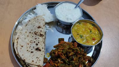 क्या रोटी चावल से बेहतर है? आहार विशेषज्ञ का कहना है कि उत्तर आपके स्वास्थ्य लक्ष्यों, भाग के आकार और… पर निर्भर करता है 2 pexels photo 35008222 1782117728817 1782117738704 d1271366 8eb0 4d9b 8428 117167e02c1c
