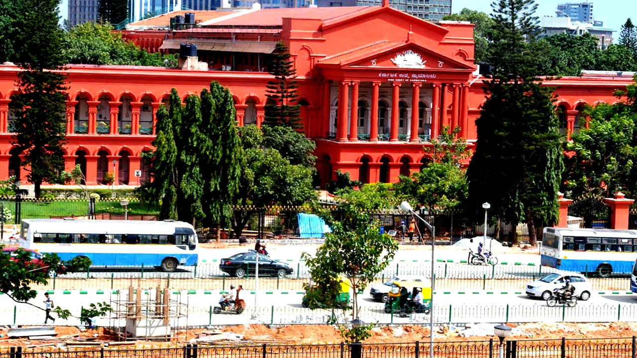 52 आपराधिक मामले वापस नहीं लिए जाएंगे, कोर्ट ने कर्नाटक के फैसले पर रोक लगा दी है