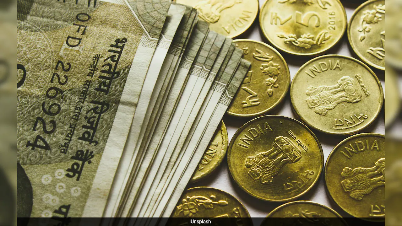 भविष्य निधि अंशदान सीमा 1,800 रुपये: आपके वेतन के लिए इसका क्या अर्थ है